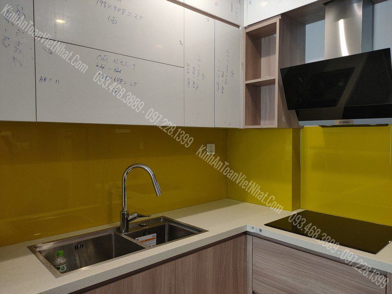 CTTB kính Ốp Bếp Vàng Chanh thi công tại Liễu Giai - Ba Đình