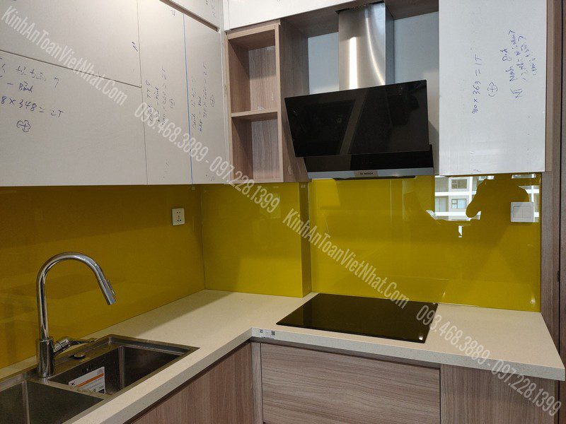 CTTB kính Ốp Bếp Vàng Chanh thi công tại Liễu Giai - Ba Đình