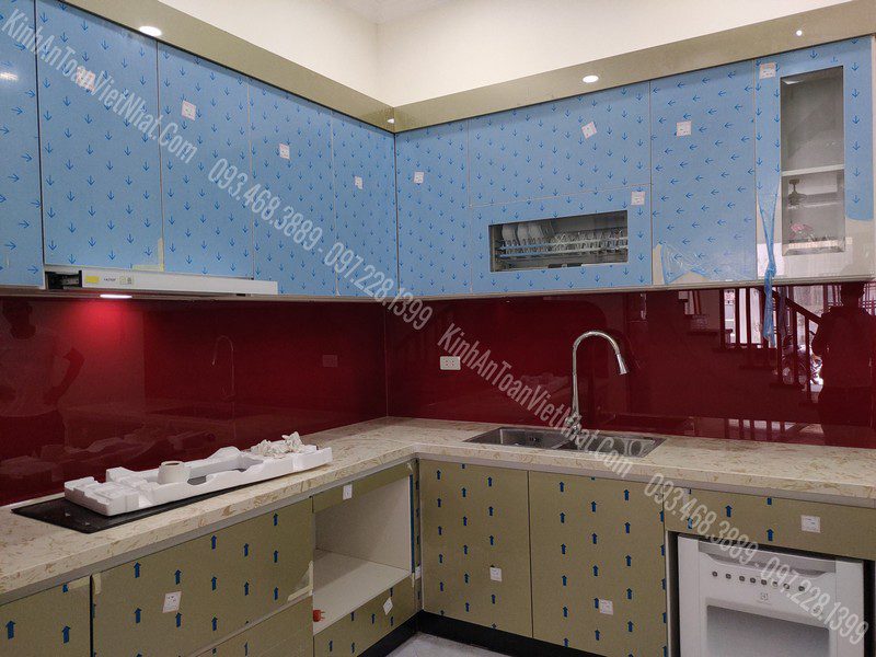 CTTB Kính Ốp Bếp Đỏ Ruby lắp đặt tại Tràng Tiền - Hoàn Kiếm