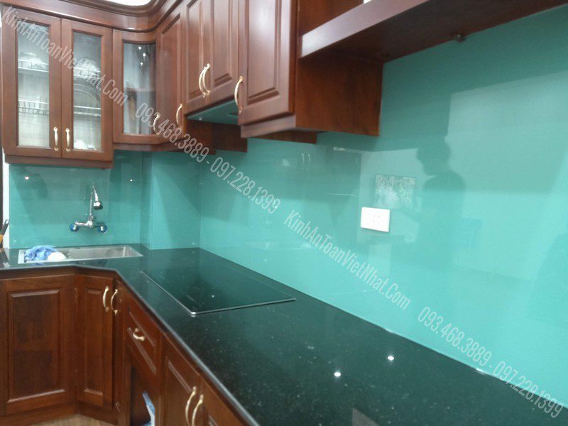 CTTB Kính Ốp Bếp Xanh Ngọc thi công tại Văn Quán - Hà Đông