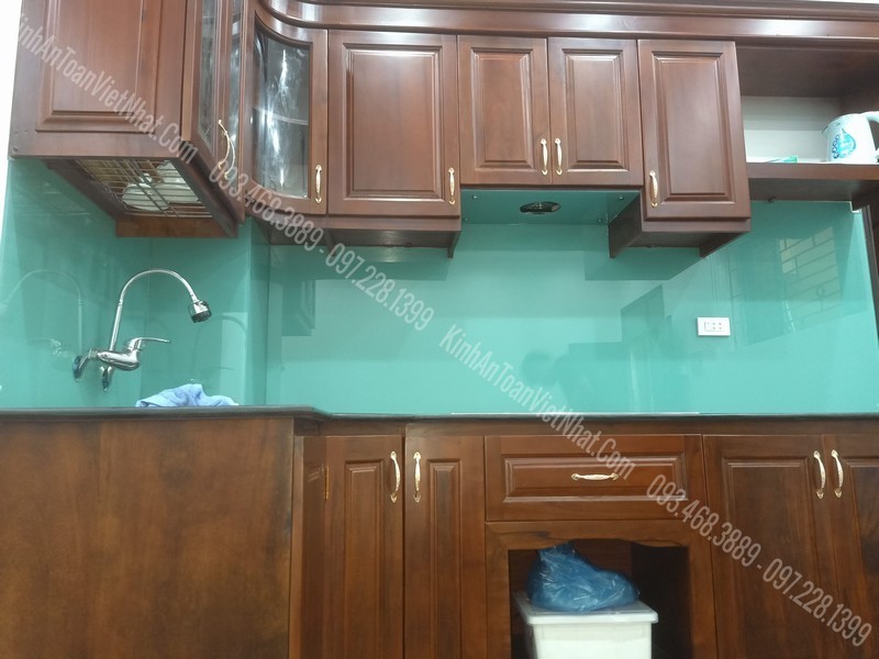 CTTB Kính Ốp Bếp Xanh Ngọc thi công tại Văn Quán - Hà Đông