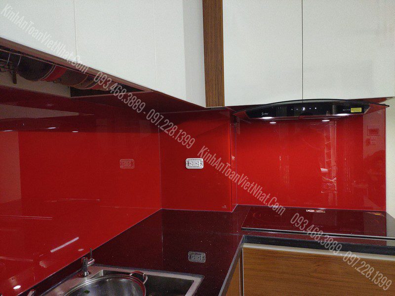 CTTB Kính Ốp Bếp Đỏ tươi lắp đặt tại Phương Mai - Đống Đa