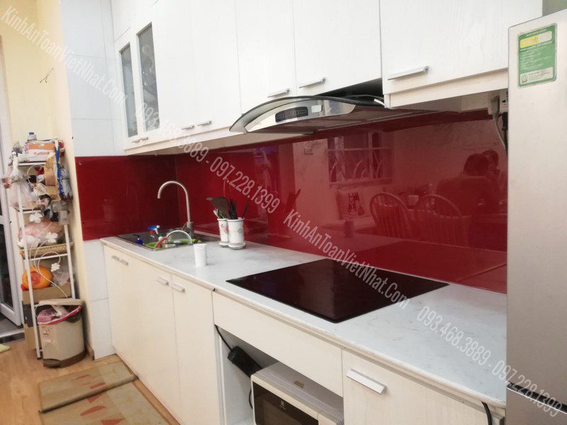 CTTB Kính Ốp Bếp Đỏ Tươi thi công tại Phương Canh - Từ Liêm