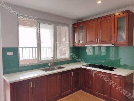 CTTB Kính Ốp Bếp Xanh Lá lắp đặt tại Xuân Phương - Từ Liêm