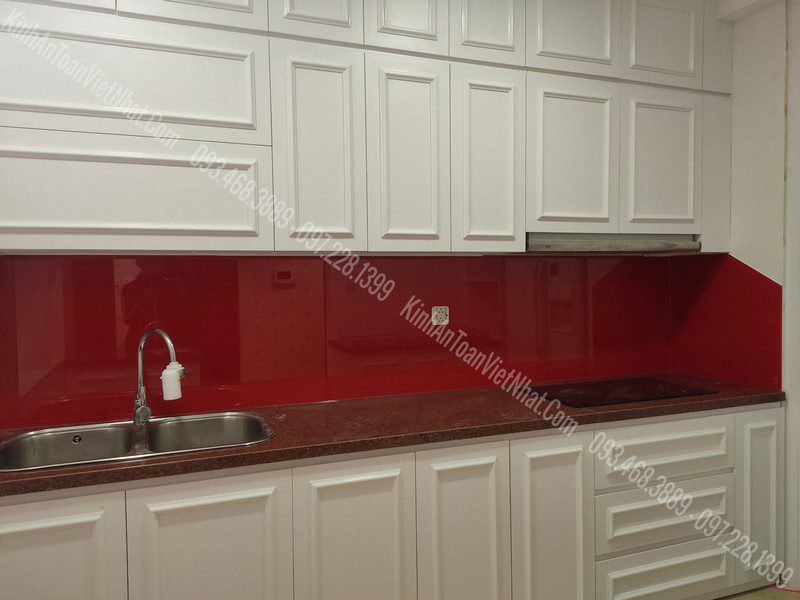 CTTB Kính Ốp Bếp Đỏ Tươi thi công tại Liên Ninh - Thanh Trì