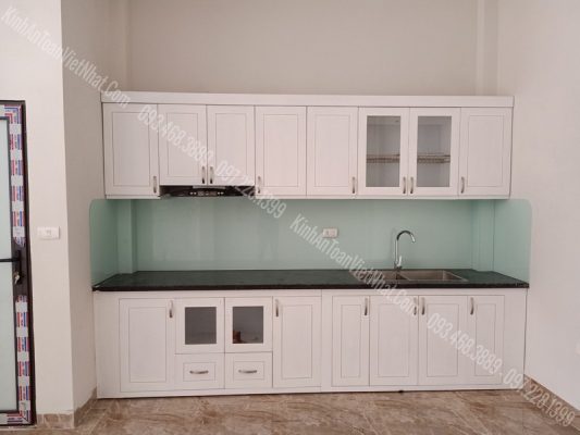 CTTB Kính Ốp Bếp màu Trắng Xanh thi công tại Vĩnh Quỳnh - Thanh Trì