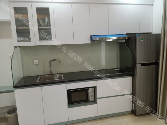 CTTB Kính Ốp Bếp màu Trắng Sữa thi công tai Trần Duy Hưng - Hà Nội