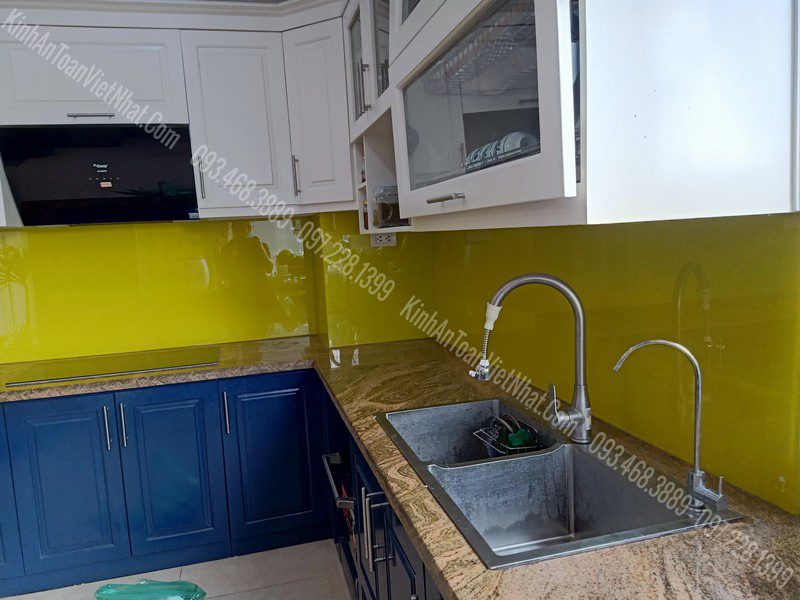 CTTB Kính ốp bếp màu Vàng Chanh lắp đặt khách hàng tại Minh Khai - Nam Từ Liêm