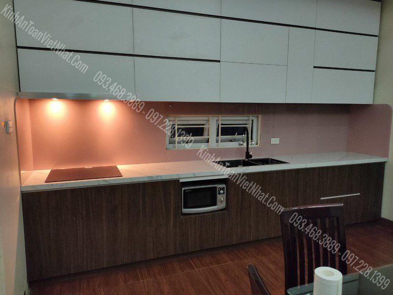CTTB Kính Ốp Bếp Màu Hồng Kim Sa Lắp Đặt Khách Hàng Tại Lê Trọng Tấn - Thanh Xuân 