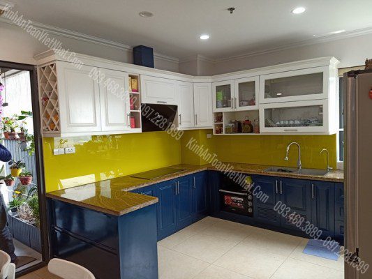 CTTB Kính ốp bếp màu Vàng Chanh lắp đặt khách hàng tại Minh Khai - Nam Từ Liêm