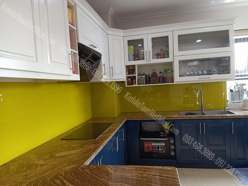 CTTB Kính ốp bếp màu Vàng Chanh lắp đặt khách hàng tại Minh Khai - Nam Từ Liêm