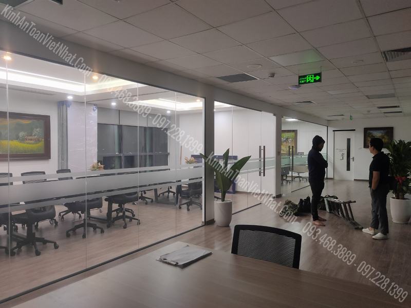 CTTB Vách Kính Văn Phòng thi công tại Lilama 10 Tố Hữu - Nam Từ Liêm