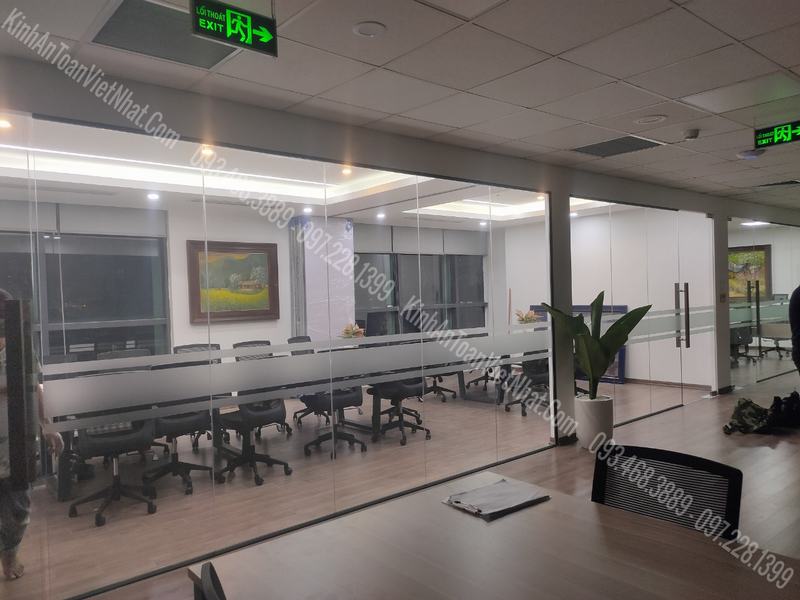 CTTB Vách Kính Văn Phòng thi công tại Lilama 10 Tố Hữu - Nam Từ Liêm