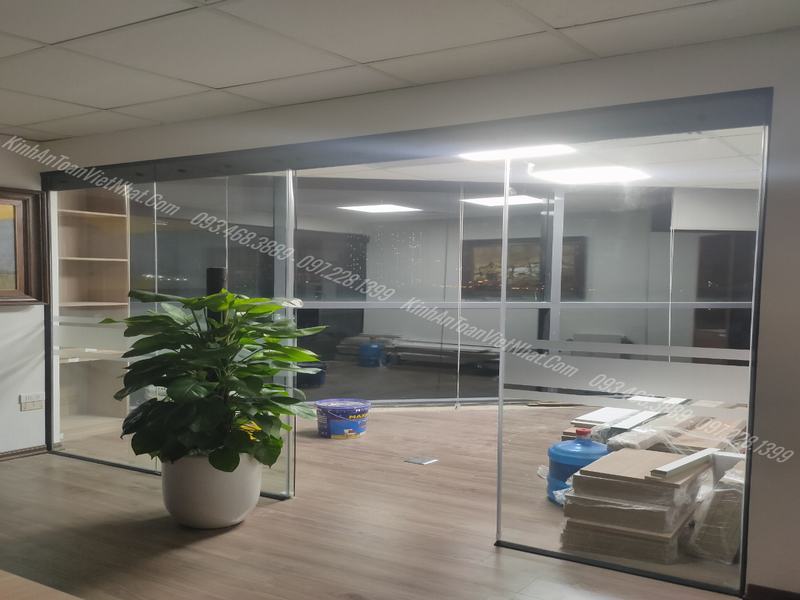 CTTB Vách Kính Văn Phòng thi công tại Lilama 10 Tố Hữu - Nam Từ Liêm