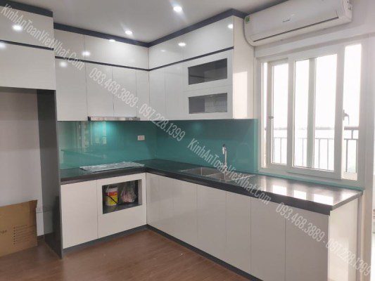CTTB Kính ốp bếp màu Xanh Ngọc Kim Sa lắp đặt tại KĐT Thanh Hà - Hà Đông