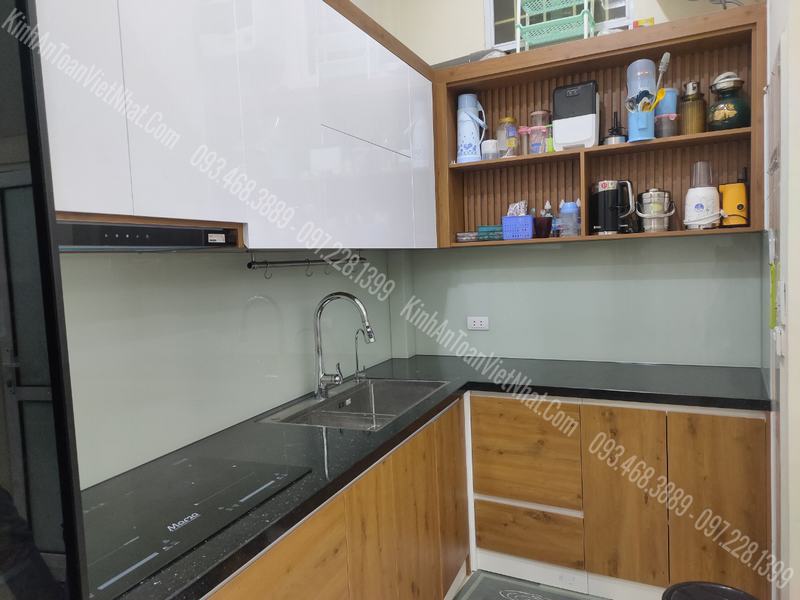 CTTB Kính ốp bếp màu Trắng Sữa lắp đặt tại Láng Thượng - Đống Đa