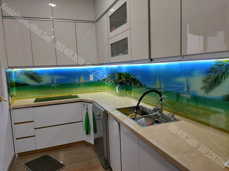 CTTB Kính ốp bếp 3D thi công tại Trần Hữu Dưc - Nam Từ liêm
