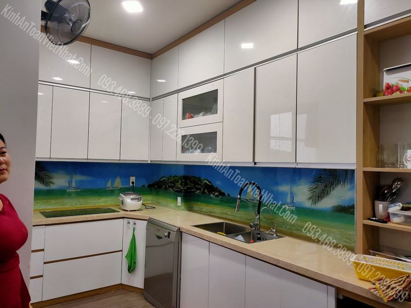 CTTB Kính ốp bếp 3D thi công tại Trần Hữu Dưc - Nam Từ liêm