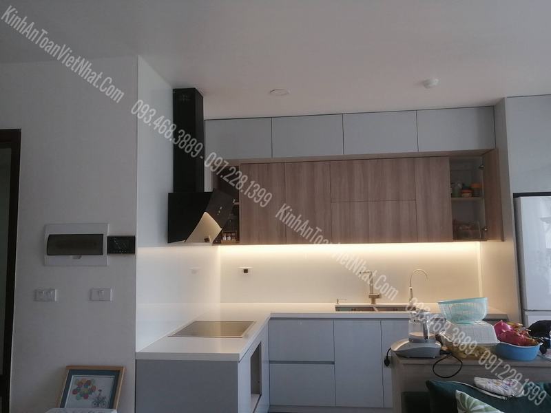 CTTB Kính Ốp Bếp Siêu Trong thi công tại Nguyễn Huy Tưởng - Thanh Xuân 