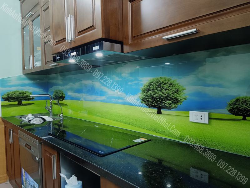 CTTB Kính Ốp Bếp 3D thi công tại Bắc Ninh