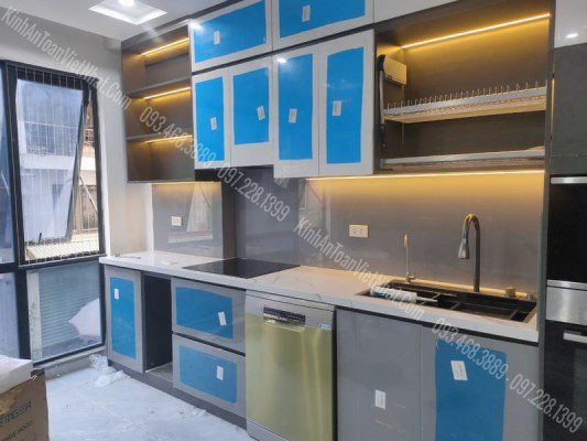 CTTB Kính Ốp Bếp màu Nhũ Tim Nhạt lắp đặt tại Đồng Cổ - Tây Hồ