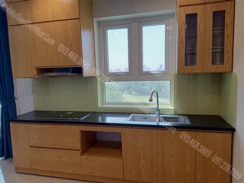 CTTB Kính Ốp Bếp màu Kem Kim Sa lắp đặt tại L5 Ciputra - Tây Hồ