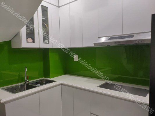 CTTB Kính Ốp Bếp màu Xanh Non thi công tại Nguyễn Ngọc Vũ - Cầu Giấy