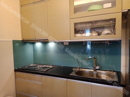 CTTB Kính Ốp Bếp màu Xanh Lơ thi công tại FHome Võ Chí Công - Tây Hồ