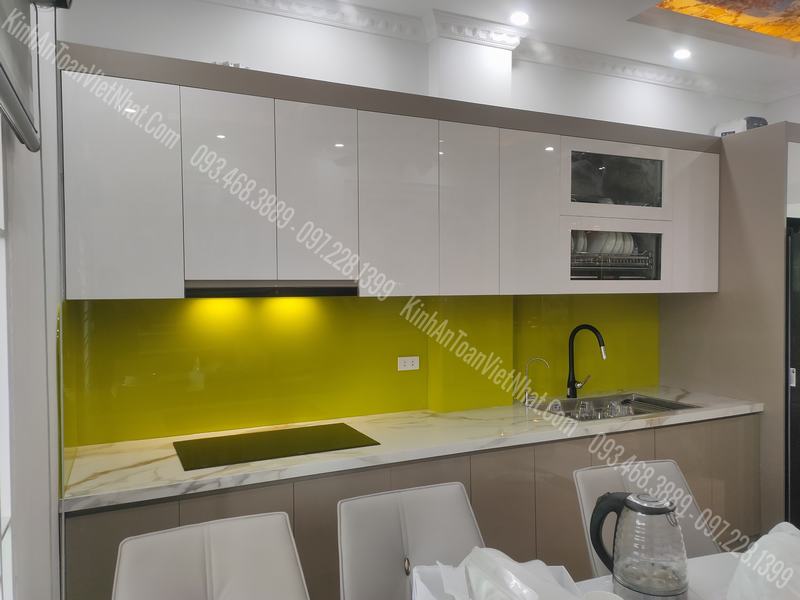 CTTB Kính Ốp Bếp màu Vàng Chanh lắp đặt tại Ngõ 74 Đào Tấn - Ba Đình