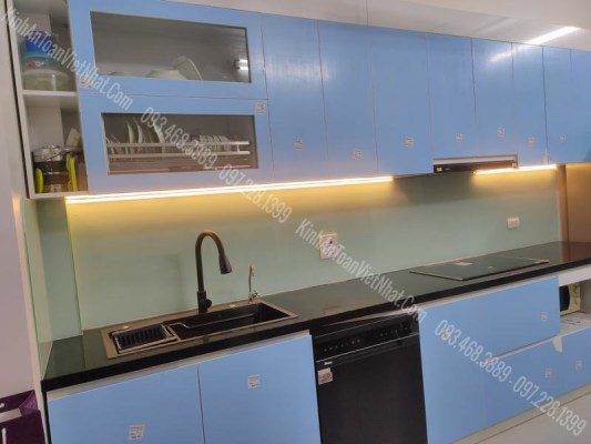 CTTB Kính Ốp Bếp màu Trắng Xanh Kim Sa thi công tại 122 Võ Chí Công - Hoàng Mai