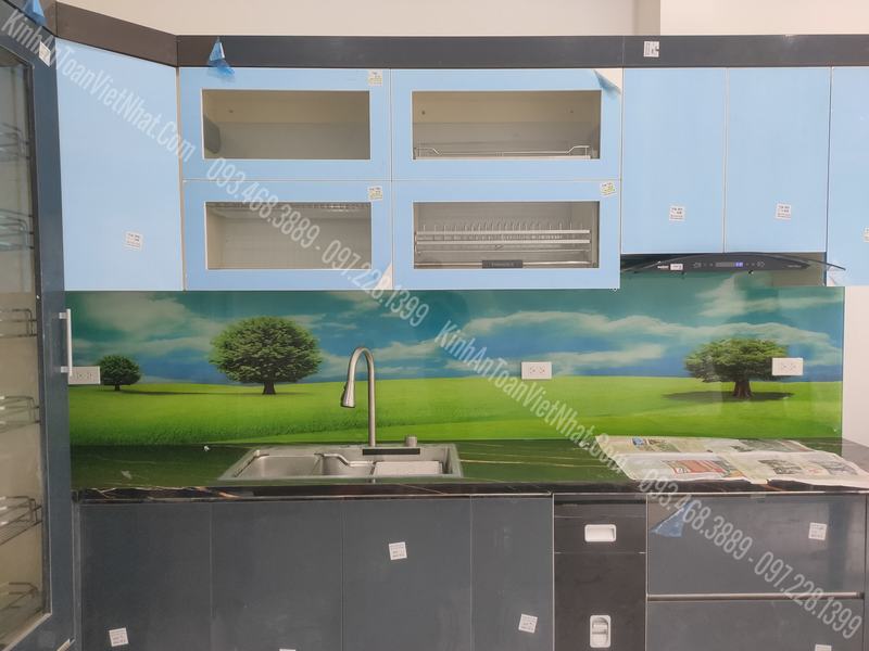 CTTB Kính Ốp Bếp 3D thi công tại Lương Thế Vinh - Nam Từ Liêm