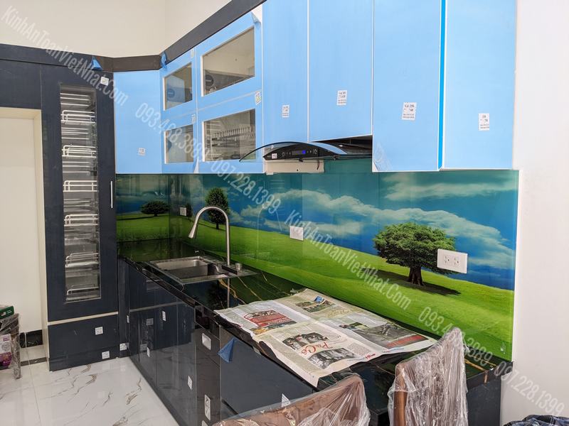 CTTB Kính Ốp Bếp 3D thi công tại Lương Thế Vinh - Nam Từ Liêm