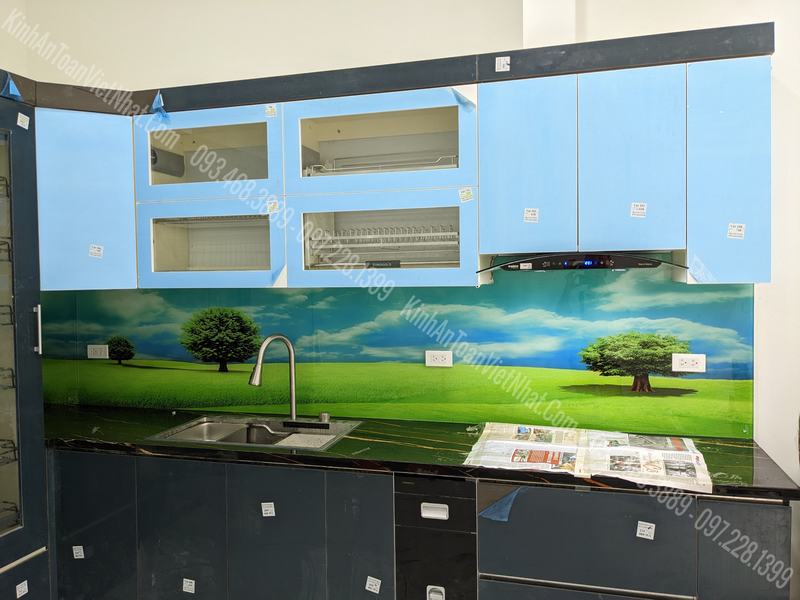 ;'CTTB Kính Ốp Bếp 3D thi công tại Lương Thế Vinh - Nam Từ Liêm