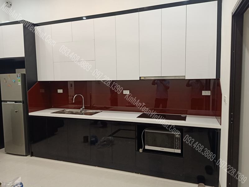 CTTB Kính Ốp Bếp màu Đỏ Rubi thi công tại 72 Nguyễn Trãi - Thanh Xuân