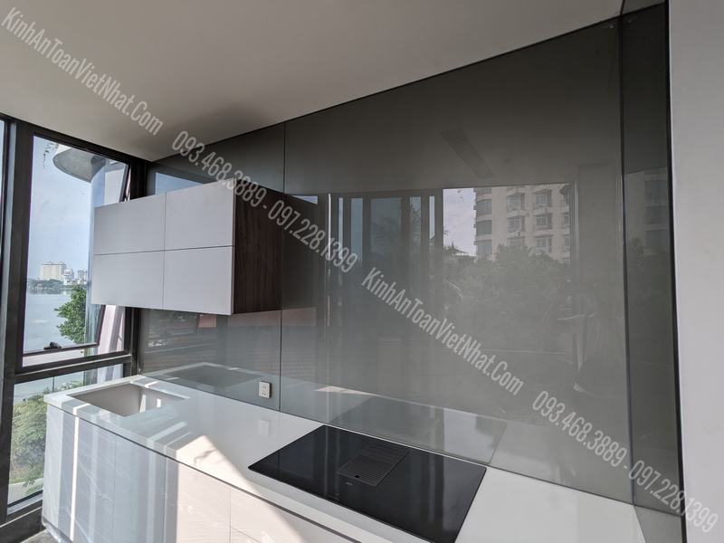 CTTB Kính Ốp Bếp màu Nhũ Đồng 02 thi công tại Trích Sài - Tây Hồ