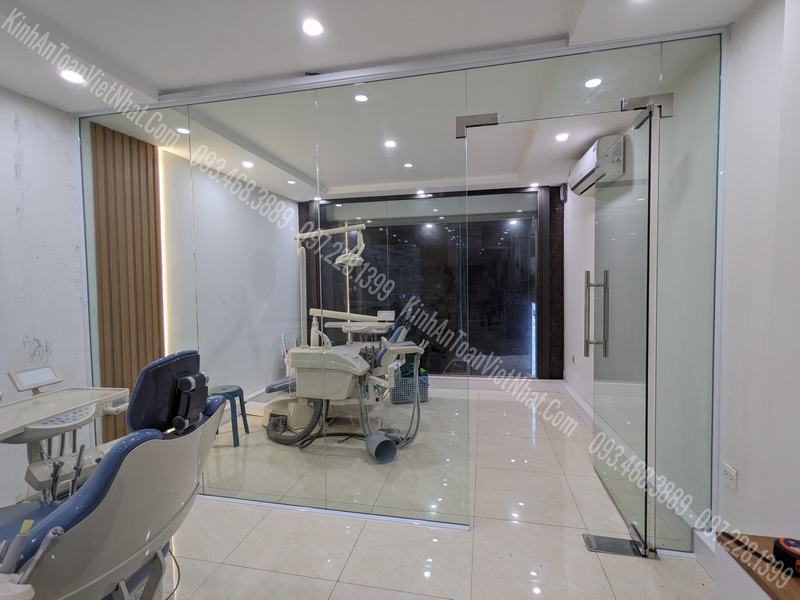 CTTB Vách Kính - Cửa Lùa 1 Cánh thi công tại Nguyễn Hy Quang - Đống Đa