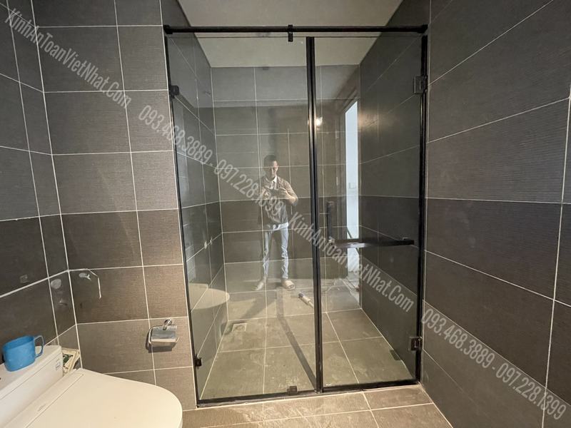 CTTB Cabin 90 Độ Mở màu Đen lắp đặt tại L1 Ecopark Hưng Yên